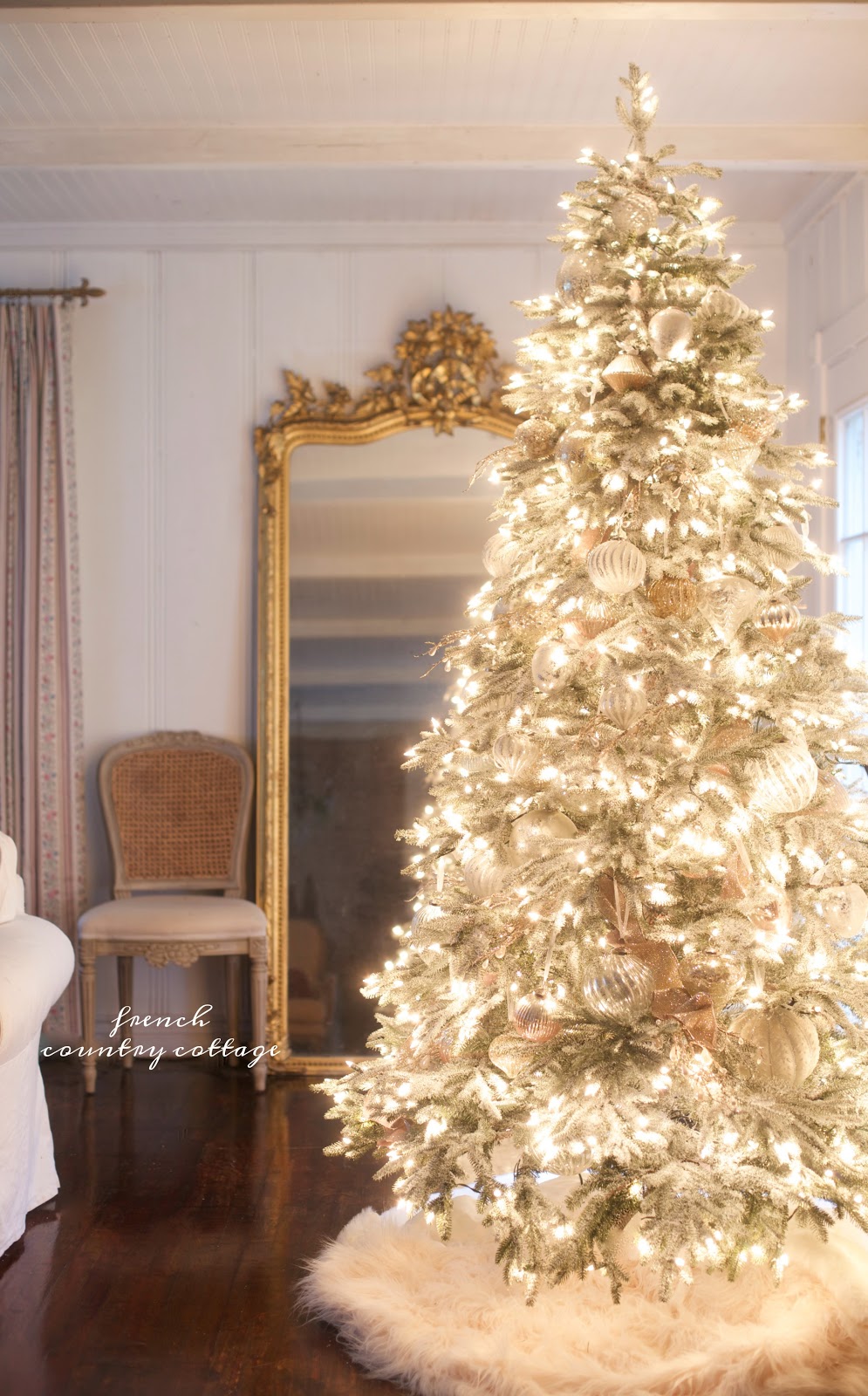 It's beginning to look a lot like Christmas Elegant French Country