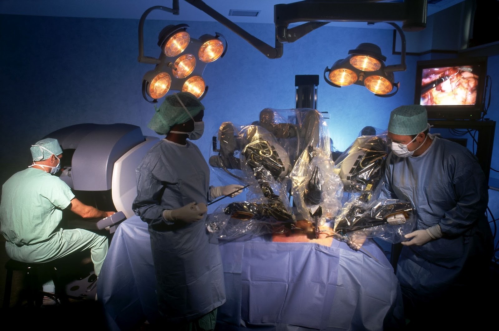 OM SHAANTI HOSPITAL Da Vinci Robotic Hysterectomy