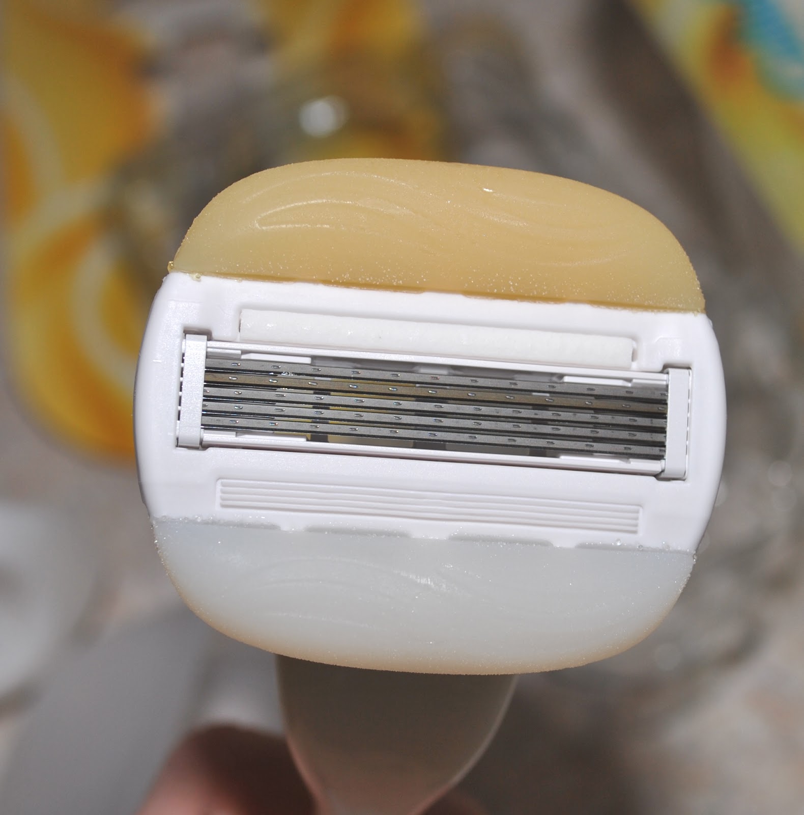 Honey Do's & Product Reviews: Product Review: Venus & Olay Razor