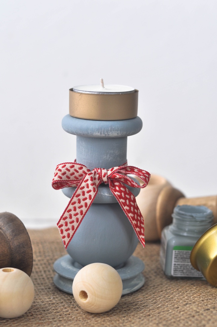 DIY Candle Holder, an easy idea for the festive season (great to make with kids, too!)