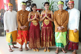 &quot;Sewa Busana Betawi dot Com&quot; I Ph. 085211711318 atau 087776761152 dan