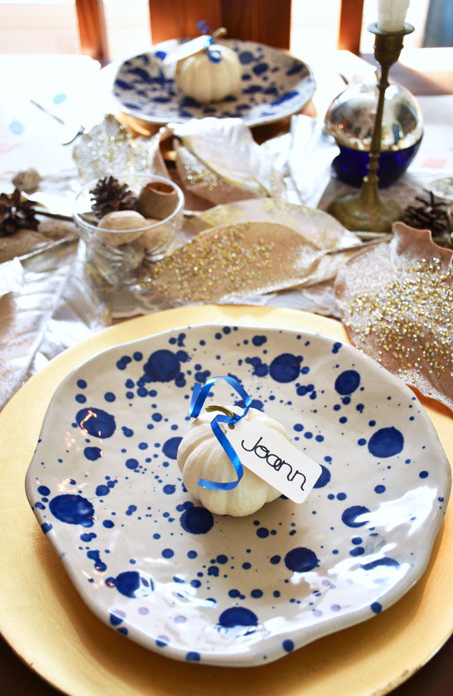A Simple Thanksgiving Tablescape - a mix of casual & formal, vintage & new, blue & gold - perfect for a family gathering 