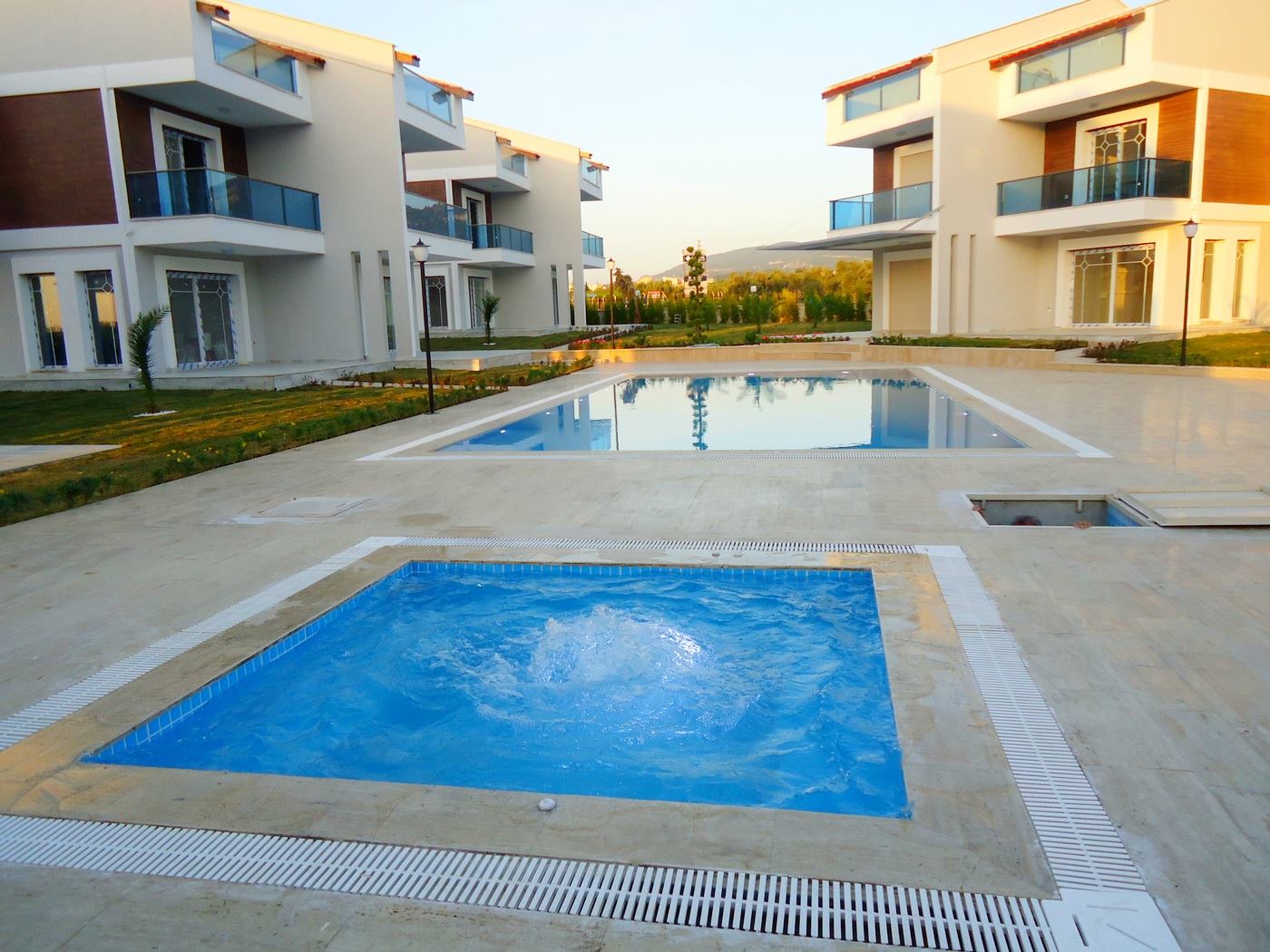 KUŞADASI SATILIK YAZLIK VİLLA MÜSTAKİL EV SAHİBİNDEN KELEPİR ACİL