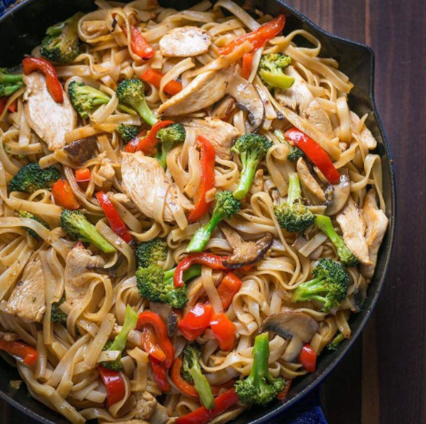 Lets Cook Vegan: Chicken Stir Fry with Rice Noodles