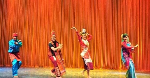 Tari Serampang Dua Belas Berasal Dari Mana Dan Propertinya