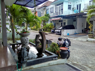 49 Desain Taman dan Kolam Untuk Halaman Rumah Minimalis Halaman rumah yg minimalis