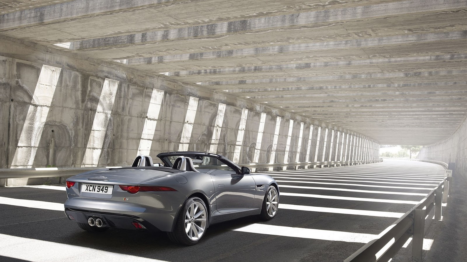 2014+Jaguar+F Type++S+ve+S+V8+modelleri+%2814%29