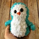 http://amandasaladin.com/2017/02/buttercup-penguin-pal-free-crochet-pattern.html/