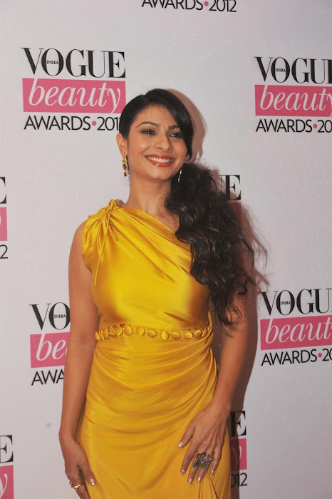 kajoltanisha mukhrjee at vouge beauty award. hot images