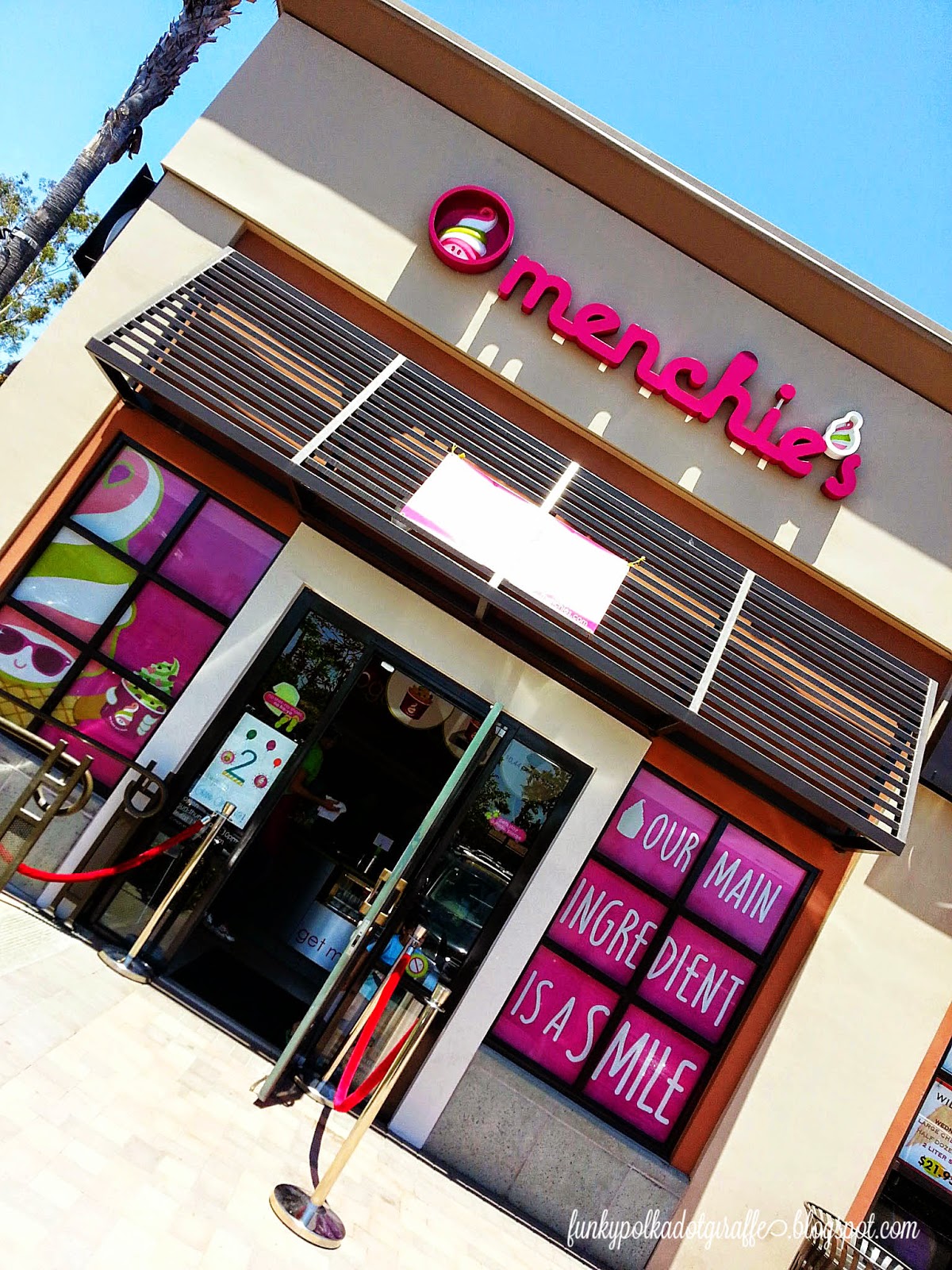 Funky Polkadot Giraffe Menchie's Laguna Nigual Grand Opening Giveaway!
