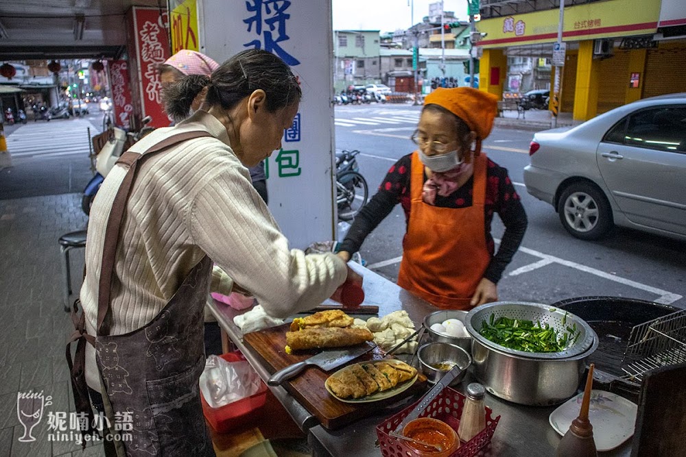 【台北大同區美食】津津豆漿。讓英雄也落淚的韭菜炸蛋餅