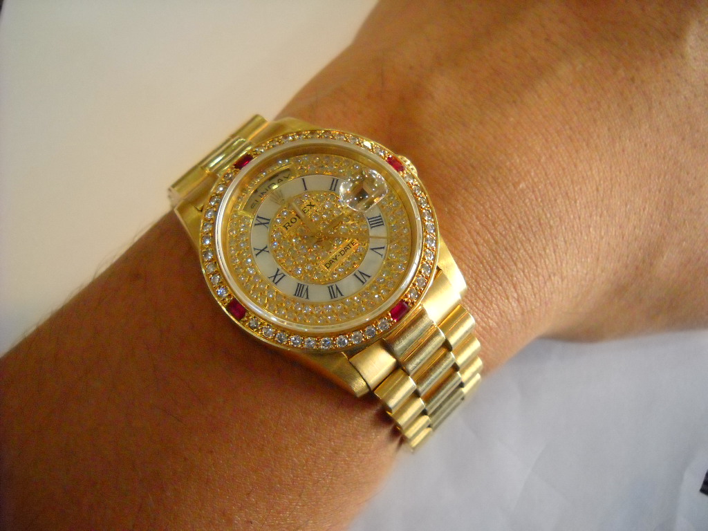 Nazman Enterprise Jam Tangan Emas