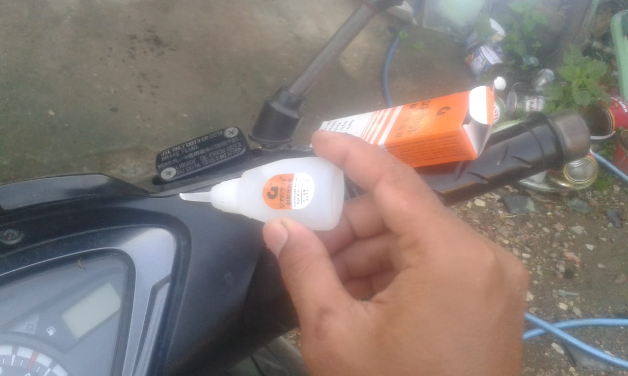 Cara Menghilangkan Bekas Lem Alteco Lem G Di Body Motor Suryadidik Com