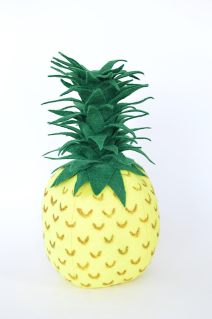 pineapple crafts -3D pineapple using felt is displayed