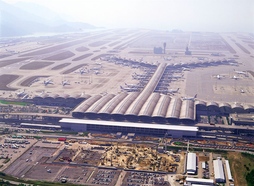 World Visits: Hong Kong International Airport And Airline