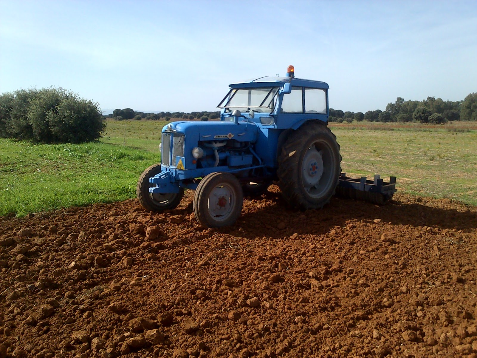 Más que Máquinas Agrícolas ¿POR QUÉ SE VENDE TANTO TRACTOR USADO?