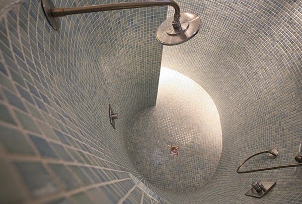 Modern house and straight lines in Greece