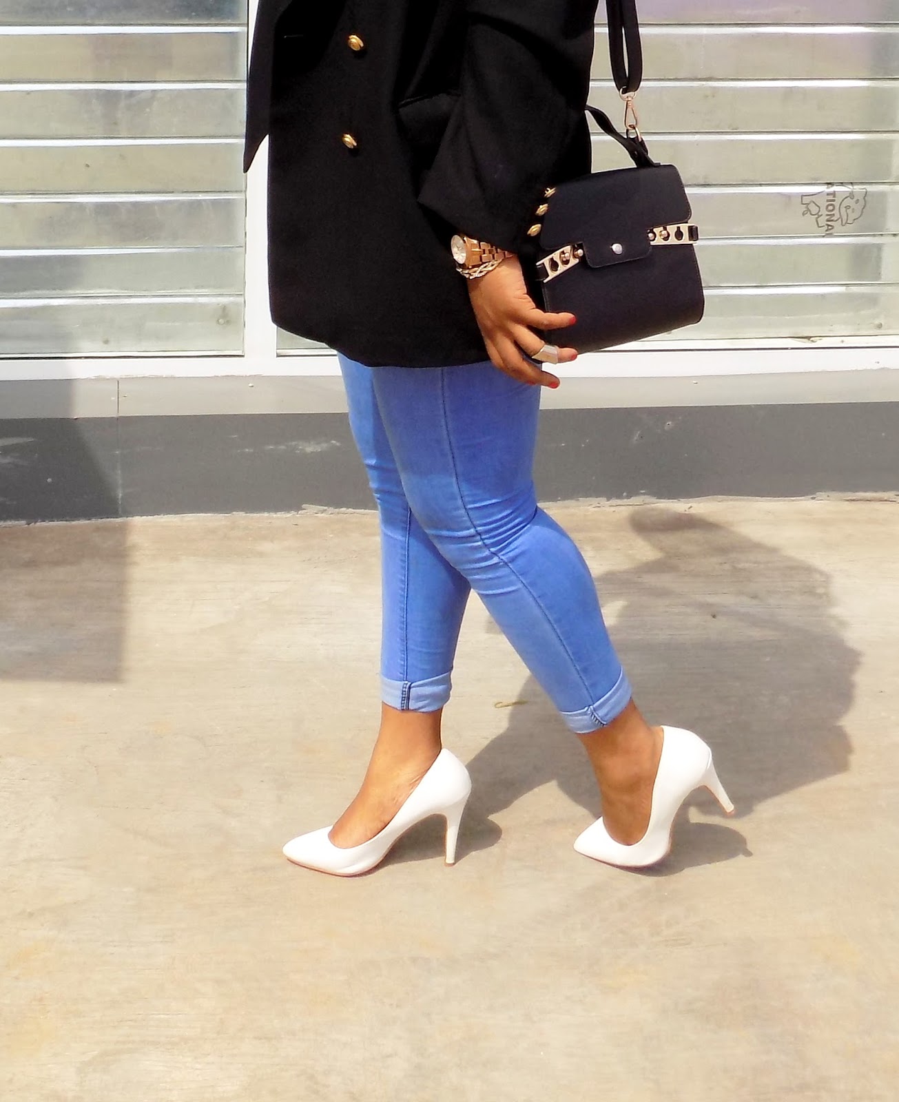 STYLING AN OVERSIZE BLAZER Lagos City Chic by Mary Edoro