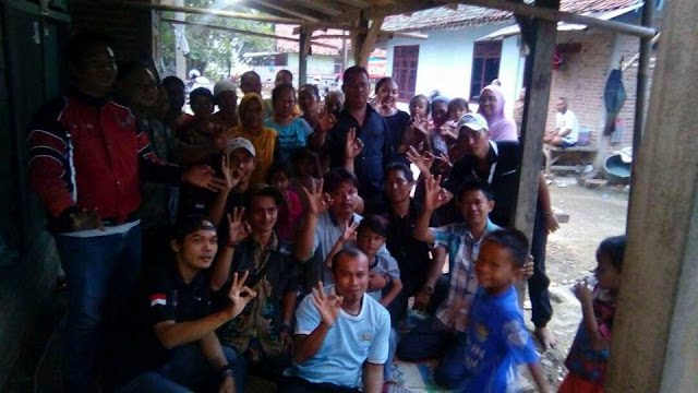 Sukarelawan Jamkeswatch Sosialisasikan BPJS Di Kedungwaringin