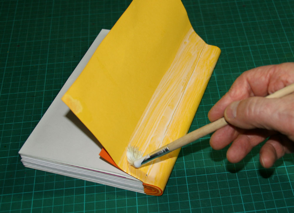 reino artesanal ONION SKIN BINDING ENCUADERNACIÓN DE PIEL DE CEBOLLA