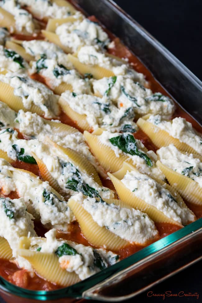 Sausage, Ricotta, and Spinach Stuffed Pasta Shells International