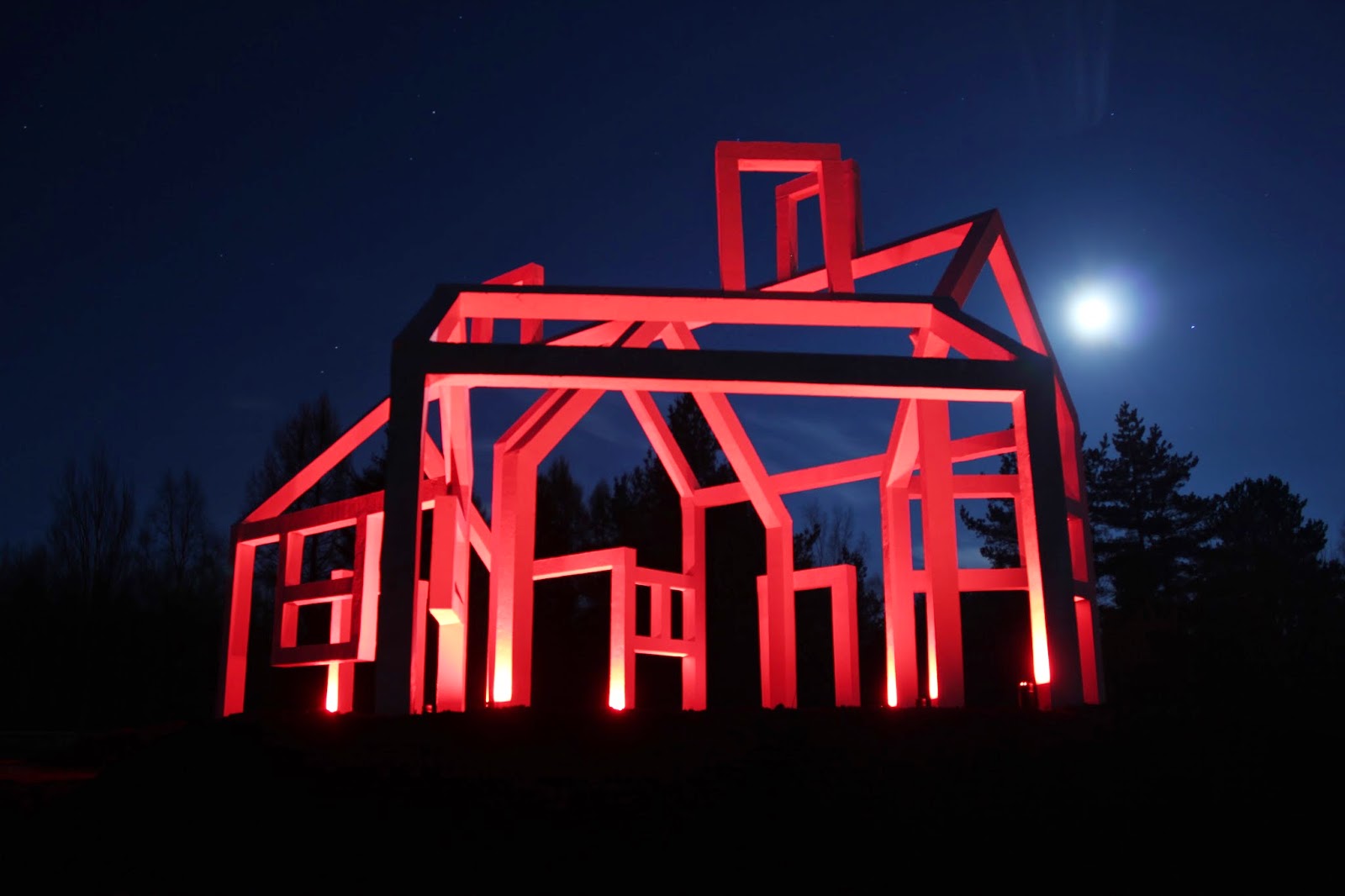 призрачная деревня на невском пятачке