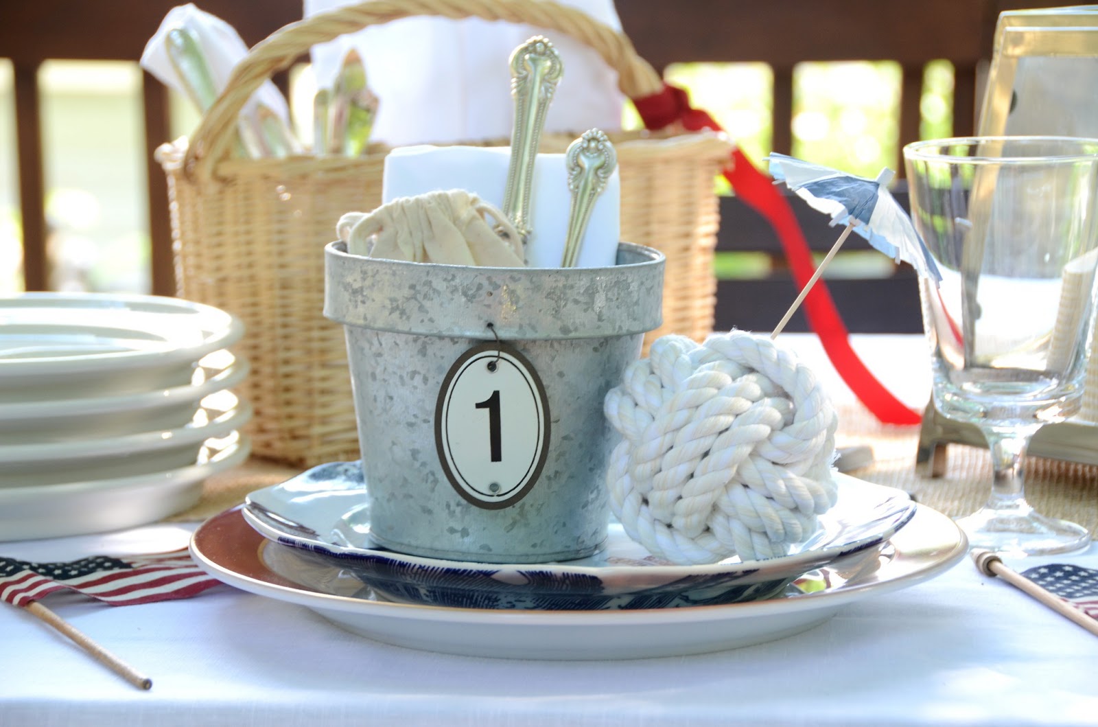 IRON & TWINE: Memorial Day | Nautical Table Setting