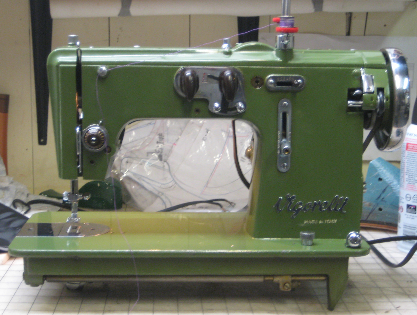 MI Vintage Sewing Machines Vigorelli Robot (1950's)