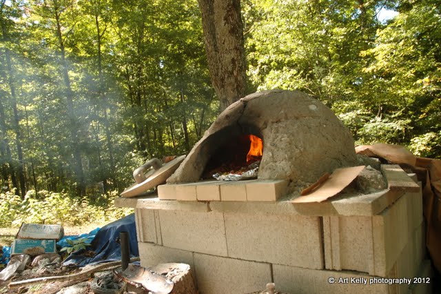 Living Off Grid - 45.05 N, 77.85 W: WOOD FIRED PIZZA OVEN
