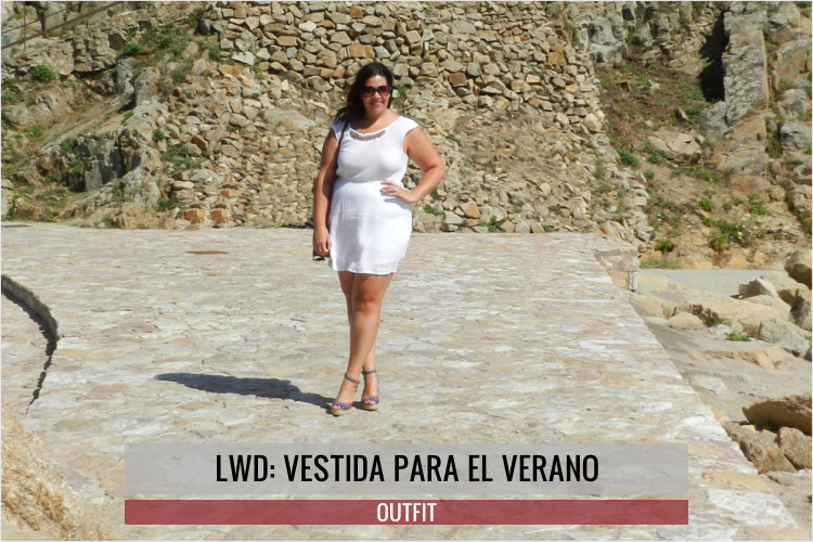 MUST: Vestido Blanco en la Costa Brava (LWD)