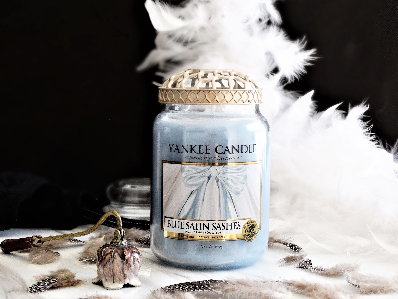 YANKEE CANDLE BLUE SATIN SASHES