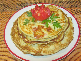 Clatite ( pancake) cu șuncă presată și cu cașcaval afumat