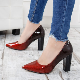 Pantofi Palpy negrii cu rosu eleganti cu toc gros in piele lacuita in degrade Pantofi Palpy negrii cu rosu eleganti cu toc gros in piele lacuita in degrade