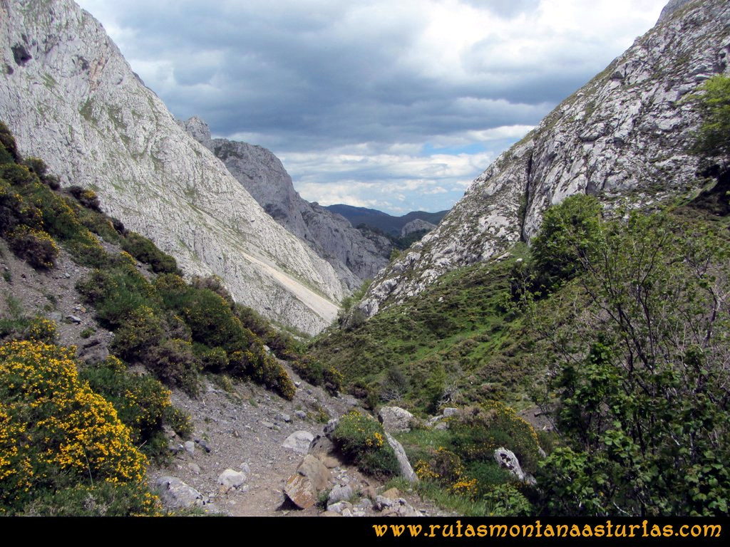 Foto de Peña Rueda en Quirós, Asturias
