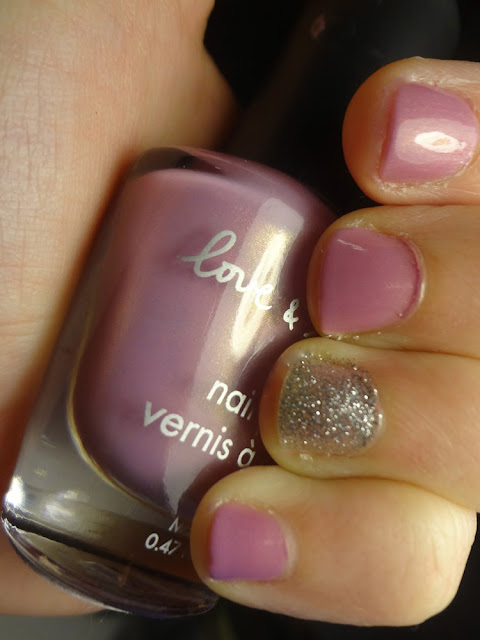 love and beauty orchid polish with silver glitter accent nail