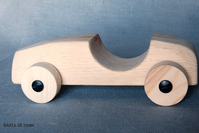 Samochodziki z drewna. Handmade.