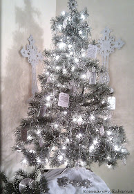 villabarnes: Finished the Tree....Maybe