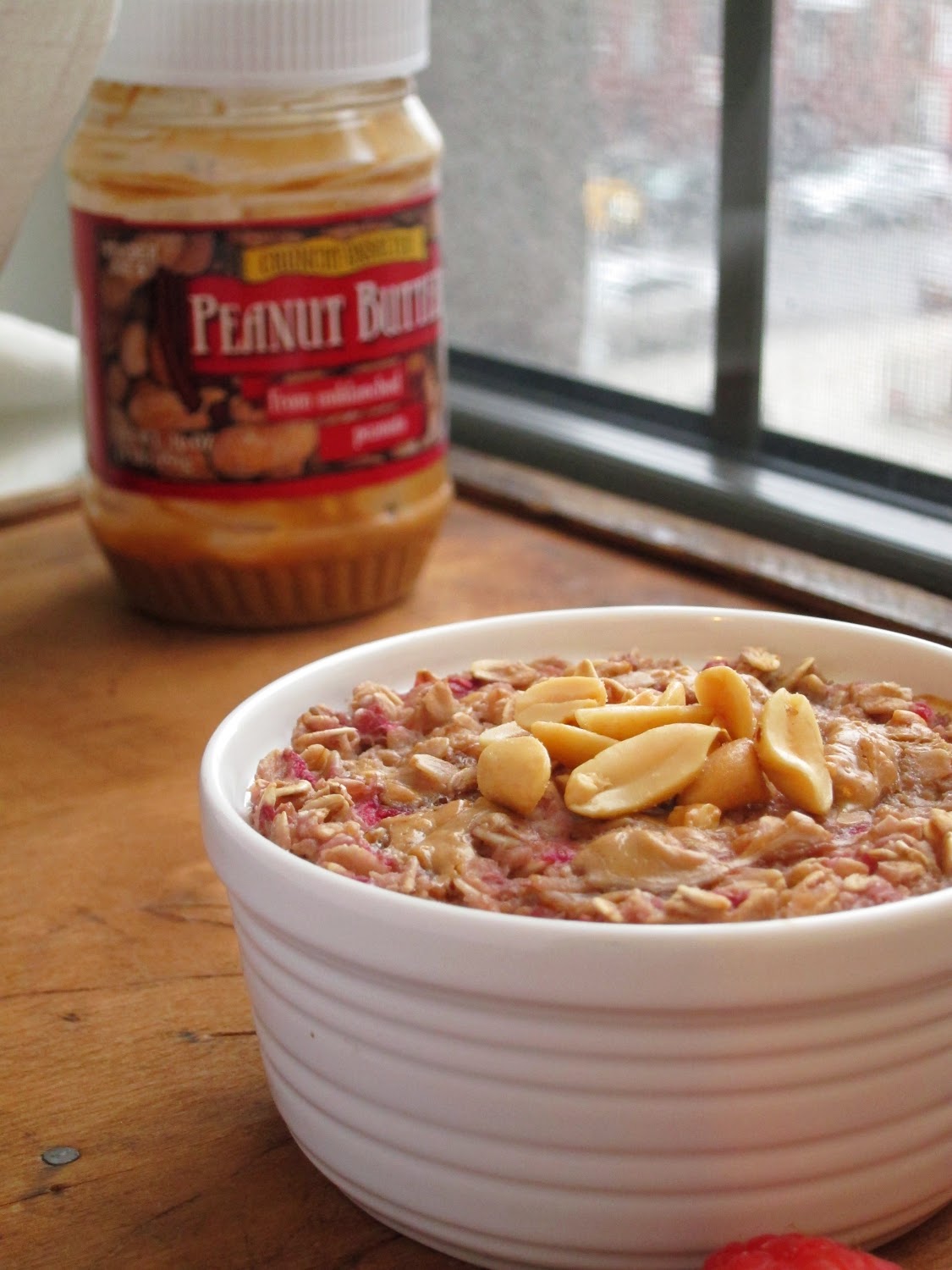 The Oatmeal Artist Peanut Butter and Berry Baked Oatmeal