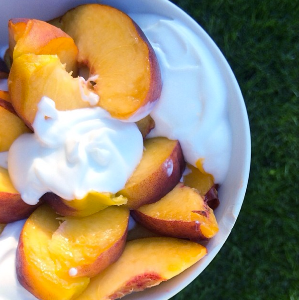 THE EAT YOUR HEART OUT DIET Whole 30 Recipe // Peaches and Whipped