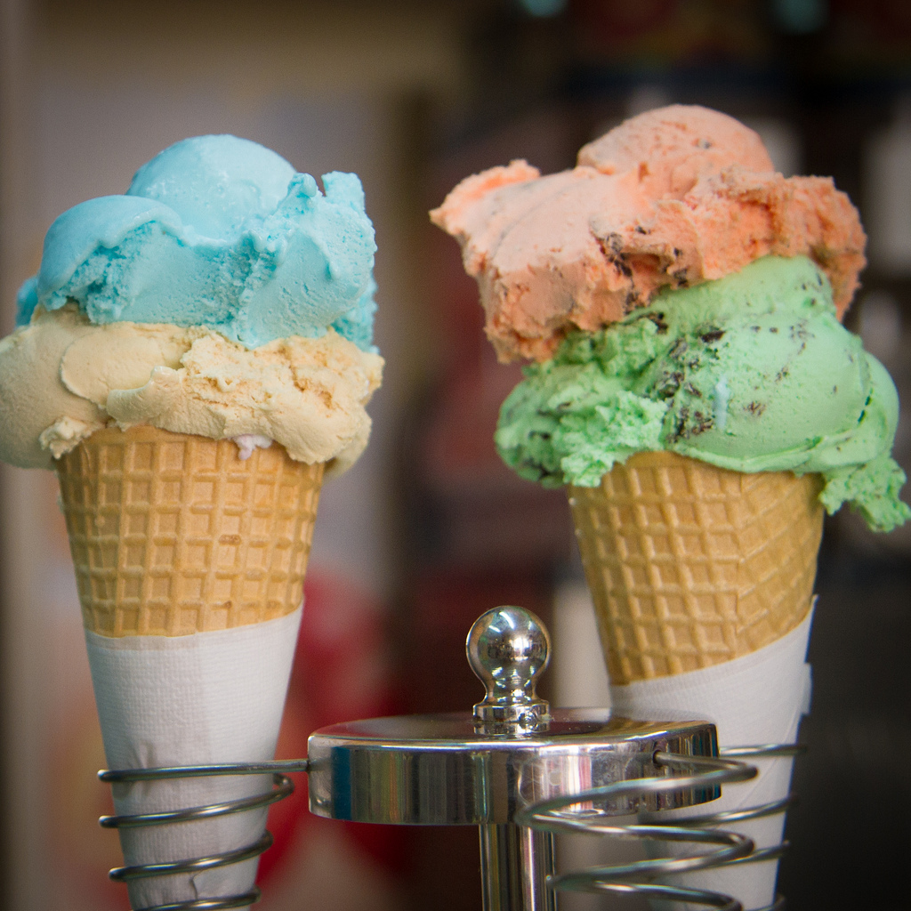 калорийность мороженого в макдональдсе. итальянское мороженое gelato. мороженое из йогурта. 1 порция мороженого. порционное мороженое.