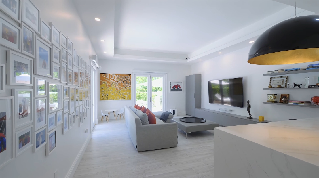 Tour 16 Turtle Walk, Key Biscayne Luxury Home vs. 39 Interior Design Photos