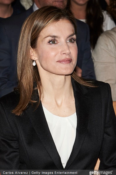  Queen Letizia of Spain attends the Princess of Girona Awards at the Residencia de Estudiantes on April 9, 2015 in Madrid, Spain.