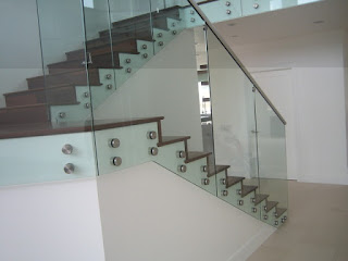 harga railing tangga kaca surabaya