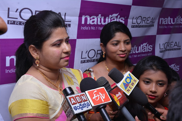 Natural Launches Family Beauty Salon @ Guntur