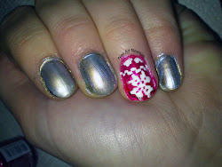 nails christmas sweater nail