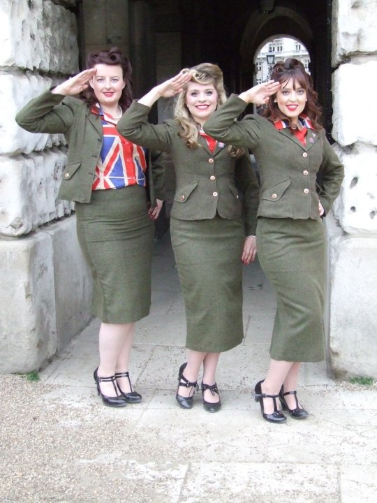 Preview Salute To The 40 S About Town Vintage Lifestyle Once A Day The Dockyard Will Undergo Carefully Cographer Air Raid Complete With Stunning Audio Visual And Historic Warships Provide
