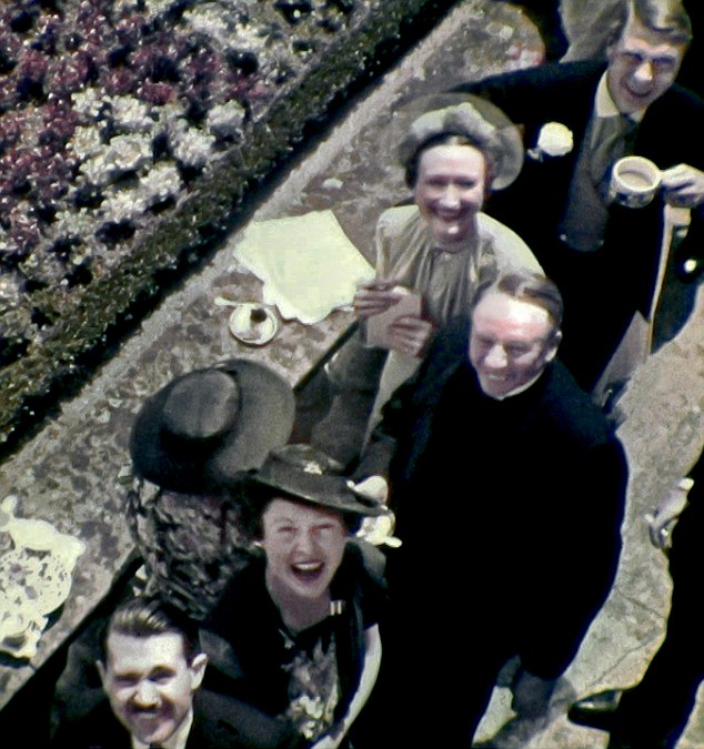 Tweedland The Gentlemen 39 S Club Was Edward Viii Really A