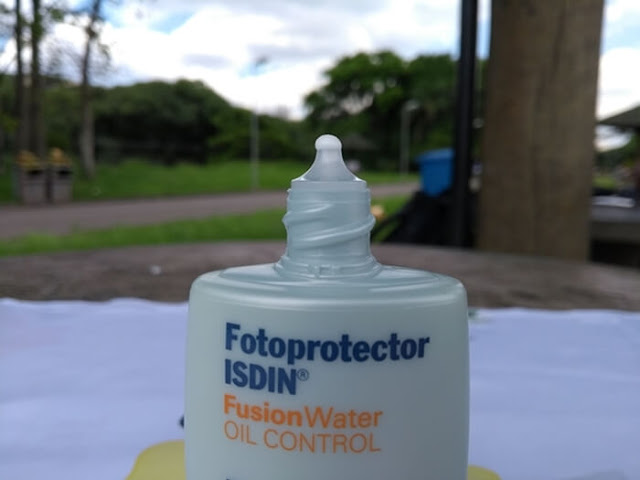 Fotoprotector ISDIN Fusion Water Oil Control FPS 50