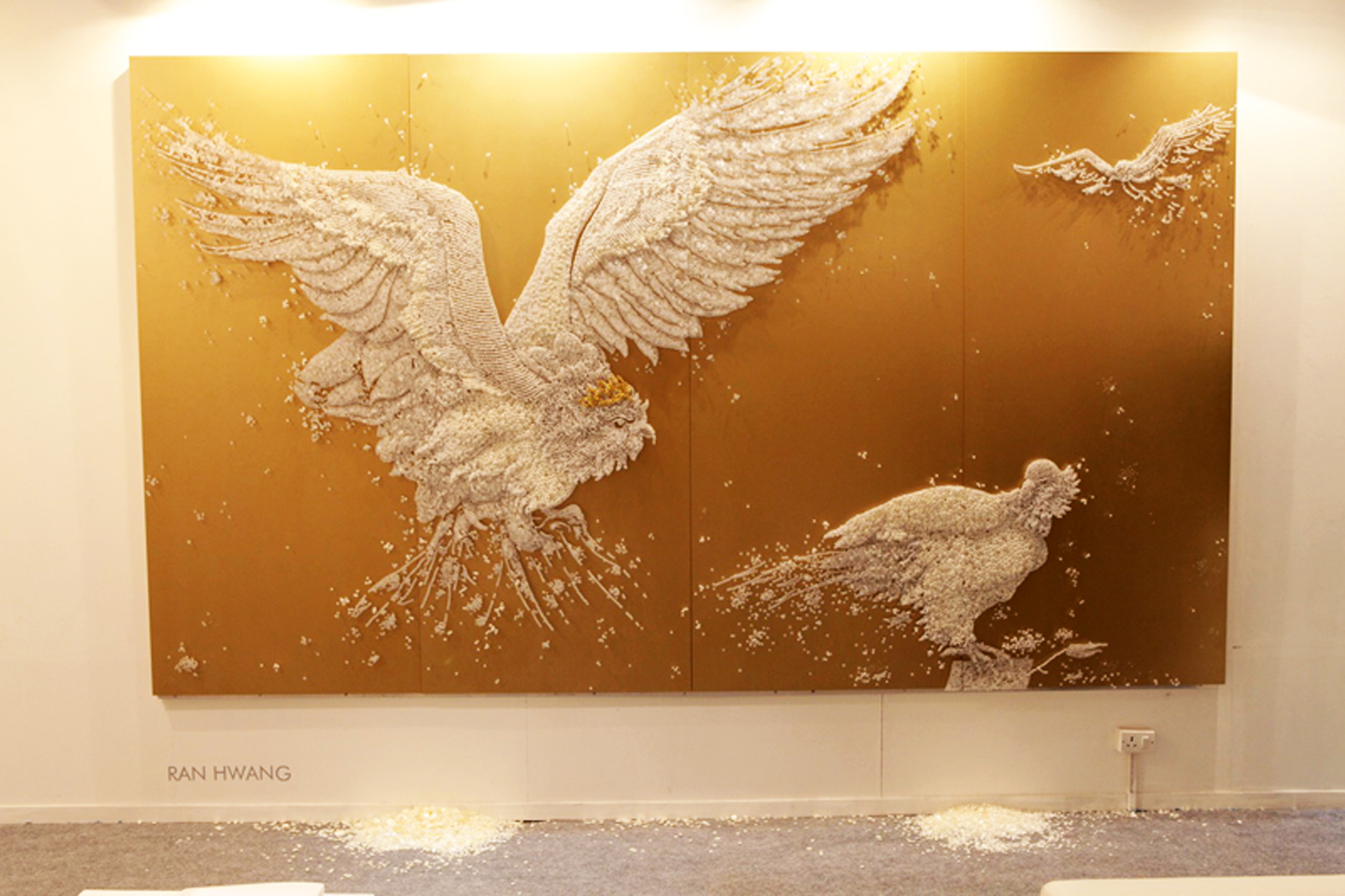 ах какое славное лето инсталляция. аппликация на тему лето. инсталляция по изо 7 класс. поделки на летнюю тему. панно с морскими ракушками.