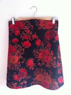 Photo of my new me-made Colette Patterns Ginger skirt